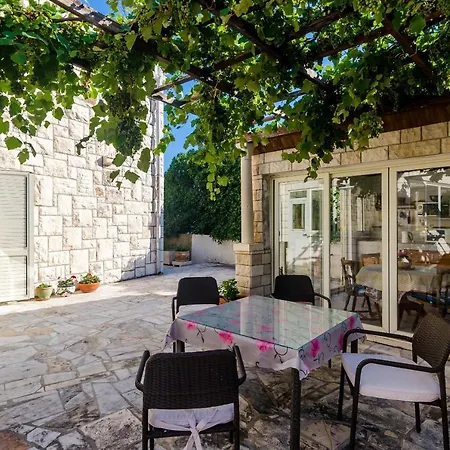 Begovica - Two Bedroom With Terrace And Sea View Apartment Dubrovnik