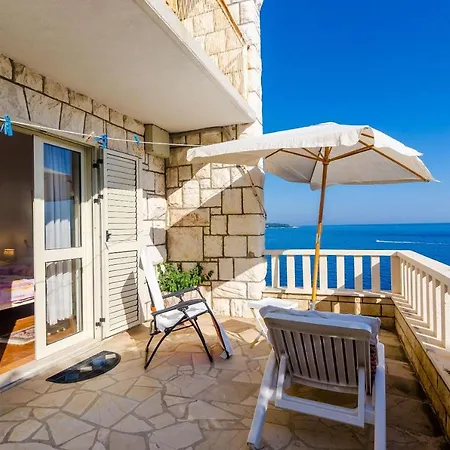 Begovica - Two Bedroom With Terrace And Sea View