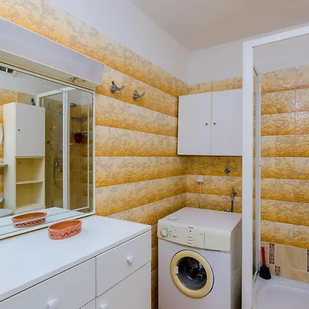 דירה Begovica - Two Bedroom With Terrace And Sea View *